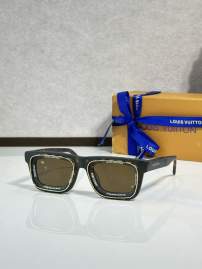 Picture of Louis Vuitton Sunglasses _SKUfw77797353fw